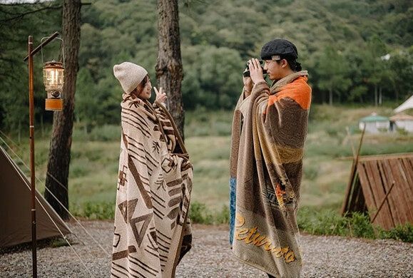 Одеяло огнеупорное Naturehike Flame Retardant Blanket CNH22JU017 бежевый с рисунком 6927595753576 фото