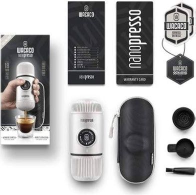Портативная кофеварка с чехлом Wacaco Nanopresso white WNANOWH фото