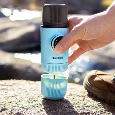 Портативная кофеварка с чехлом Wacaco Nanopresso blue WNANOBLUE фото