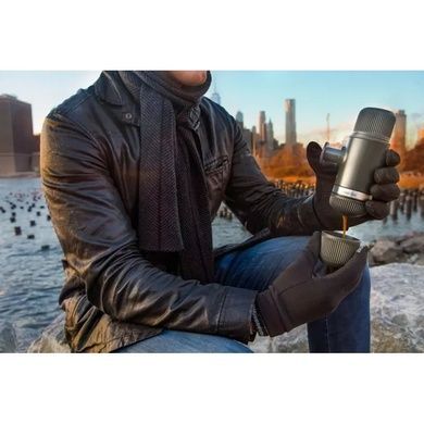 Портативная эспрессо-кофеварка Wacaco Nanopresso серая с чехлом, механическая, для молотого кофе WNANOGRcase фото