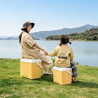 Туристичний холодильник Naturehike Whales PU CNK2450CF012, 32 л, світло-коричневий 6927595704769 фото