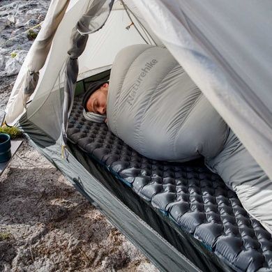 Матрац туристичний надувний одномісний Naturehike CNH22DZ018, надлегкий, 183х58х7 см, сірий, для туризму із мішком для надування 6975641888482 фото